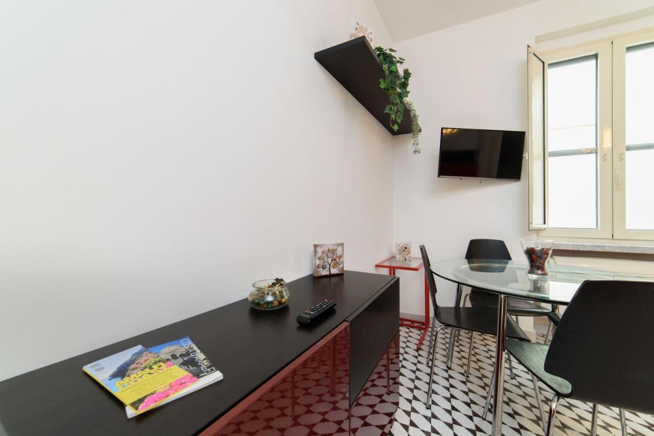 Centro Storico - Wifi & Cucina Apartment Salerno Bagian luar foto