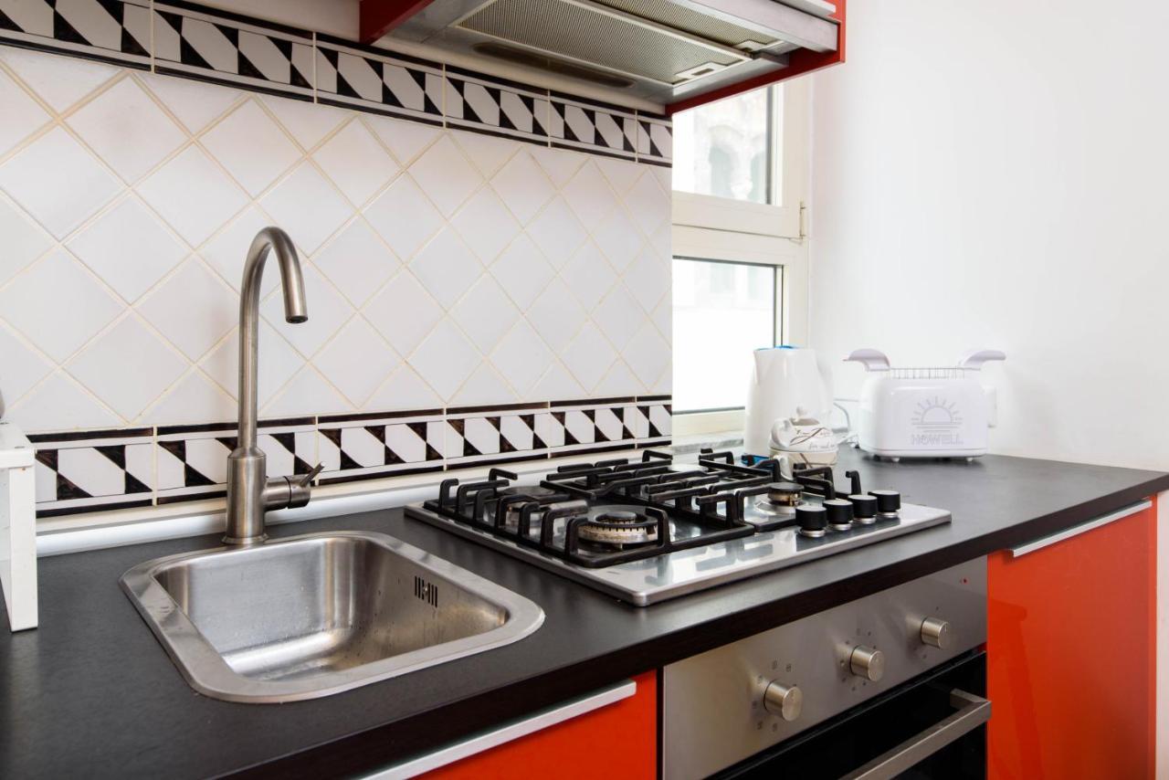 Centro Storico - Wifi & Cucina Apartment Salerno Bagian luar foto